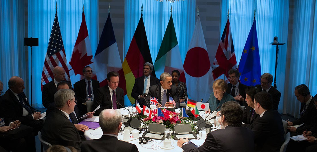 President Barack Obama holds a G7 Leaders Meeting to discuss the situation in Ukraine, at the Prime Minister's residence in The Hague, the Netherlands, March 24, 2014. (Official White House Photo by Pete Souza)